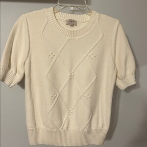 LOFT, size M, Soft Ivory Diamond Textured 100% cotton Knit Top.